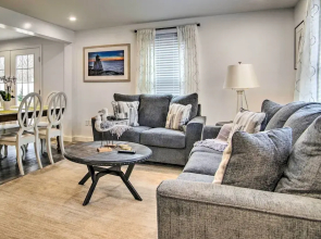 Cozy Edgartown Vacation Rental Near Beach!