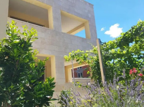 APARTMAN PALIT 4988b