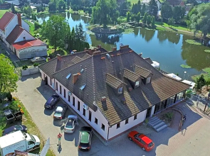 Hotel Nad Stawem