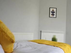 Portobello House - Four Bedroom House perfect for CONTRACTORS - Sleeps 6 - FREE parking