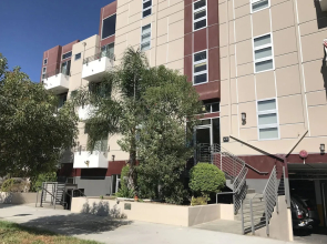 2 Bed 2 Bath in Studio City