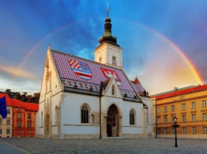 Eagles Nest Apartment