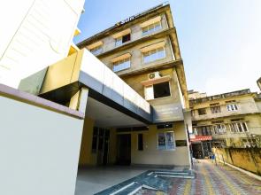 OYO 61278 Adhikary Homestay