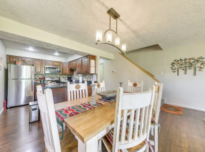 Ruidoso Golf Condo - Patio & Mountain View!