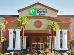 Holiday Inn Express and Suites Modesto by IHG