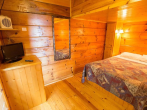 Edinboro Lake Resort Cabins