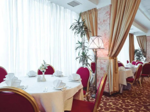 Премьер Отель Русь