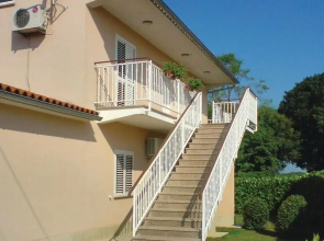 Awesome Home in Hrboki With Wifi and 3 Bedrooms