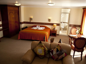 Taypikala Hotel Lago