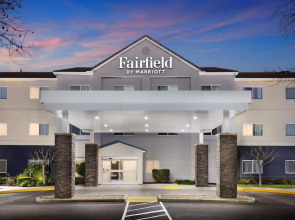 Fairfield Inn by Marriott Tracy