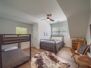 Guadalupe Lodge Rr 7806 4 Bedroom Home by Redawning