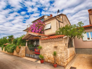 Apartments Radmila 977