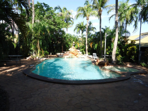 Roebuck Bay Backpackers and Party Bar