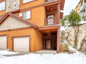Trapper's Lodge 4 Bd W/great View, Private Hot Tub