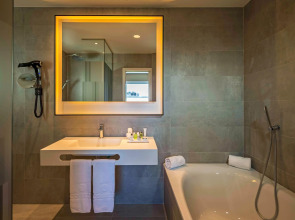 NH Collection Madrid Suecia