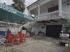 Guets house Chakvi