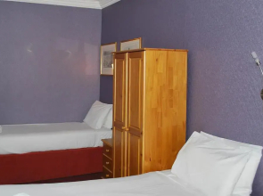 Lord Kensington Hotel