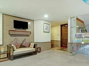 OYO 1496 Hotel Sky 5