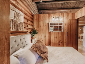 76gs - Genuine Log Cabin - Wifi - Pets Ok - Sleeps 4