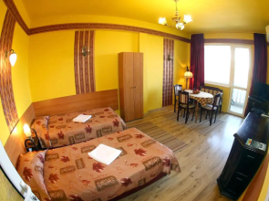 COLORED HOUSE Apartments