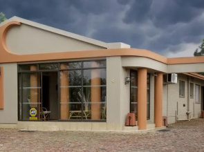 Premiere Guest House