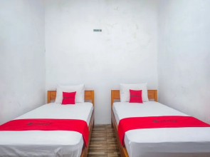 RedDoorz Syariah near Sleman City Hall 4