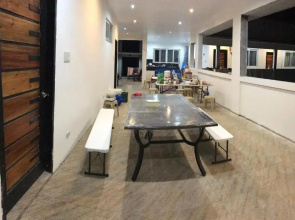 Seabreeze Beach Lodge