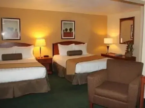 Hilltop House Hotel And Conference