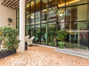 Amber Boutique Silom Hotel