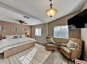 49257bar 3 Bedroom Home
