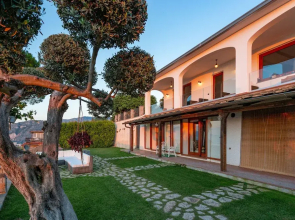 Luxury Villa with breathtaking Seaview, pool, BBQ