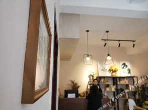 凤凰柴棵棵彩虹旅店