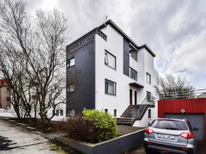 Apartment H10