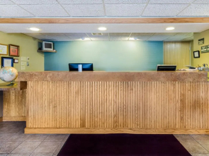 AmericInn Lodge & Suites Hesston