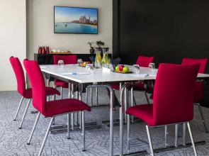 Park Inn by Radisson Dubai Motor City