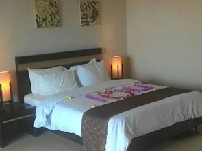 Golden Fish Cottage & Restaurant