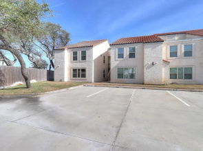 Chamingo 2 Bedroom Condo by Redawning