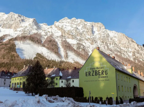 Beautiful Cottage in Styria Near Lake