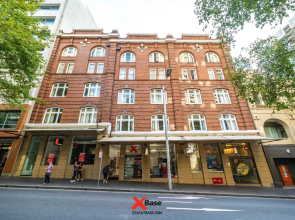 Nomads Sydney - Hostel