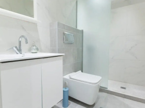 Civilian Apartments, Nilie Hospitality MGMT