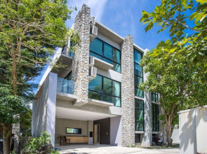 Scenic Green Hill Views 4BR Villa Jeanny