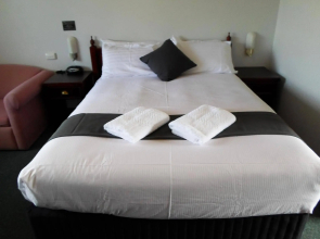 Bushmans Motor Inn
