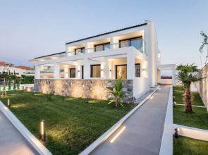 Epicentrum Suites