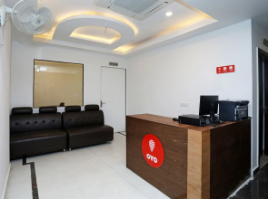 OYO 11666 Hotel Prakash Inn