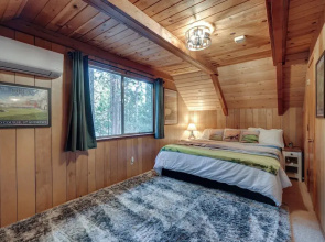 3 Mi to Calaveras Big Trees: Group-ready Mtn Cabin