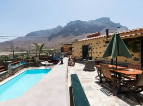Villa With its own Swimming-pool, Jaccuzi and Sauna With Views to San Nicolas va