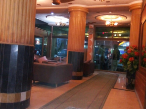 Hotel Kashmir Inn
