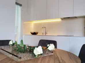 Ático esquinero muy soleado con la terraza de 50 m2