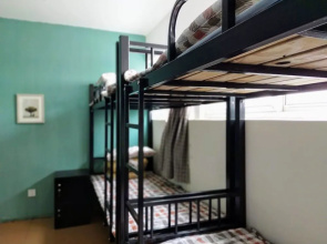 Loving Chengdu Youth Hostel