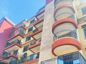 J&R - Lovely two bedroom apartment in Jinja.